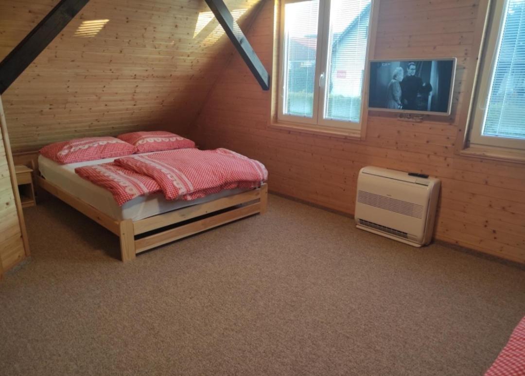 Apartmanova Chata Secanda S Bazenem, U Secske Prehrady Exterior foto
