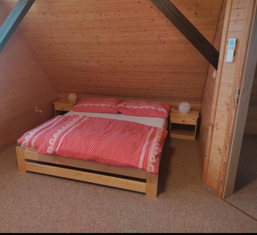 Apartmanova Chata Secanda S Bazenem, U Secske Prehrady Exterior foto